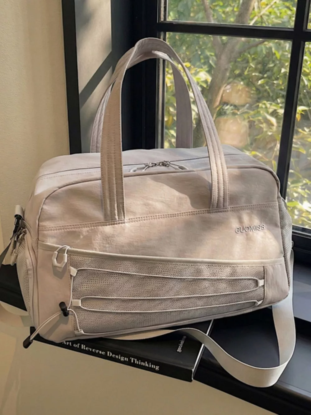 Lightweight Nylon Travel Bag, image 4