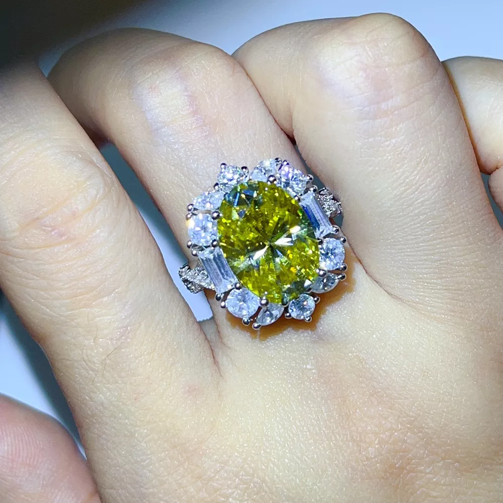 8 Carat 925 Sterling Silver Moissanite Ring