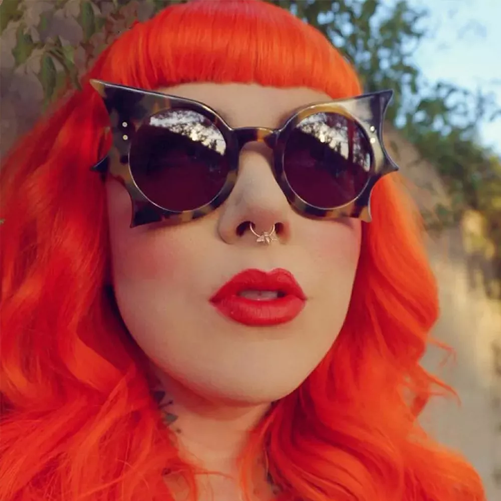 Bat-Wing Shaped Gothic Sunglasses, image 3