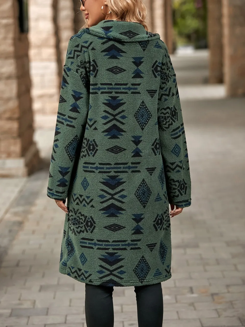 Geometric Pocketed Dropped Shoulder Coat, image 12