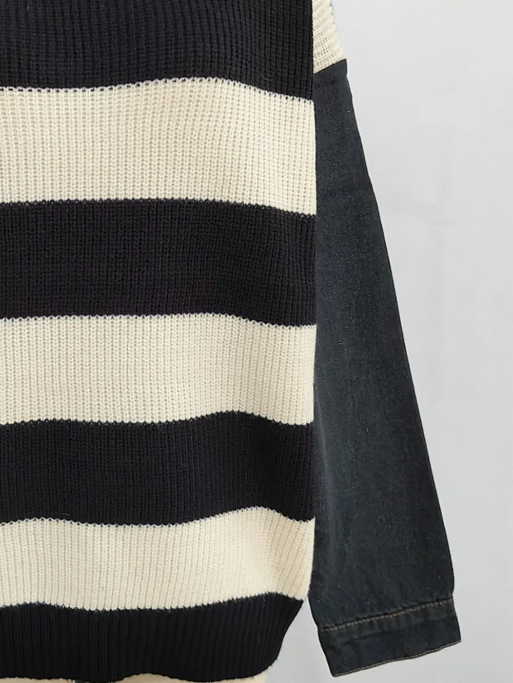 Contrast Round Neck Long Sleeve Sweater, image 5