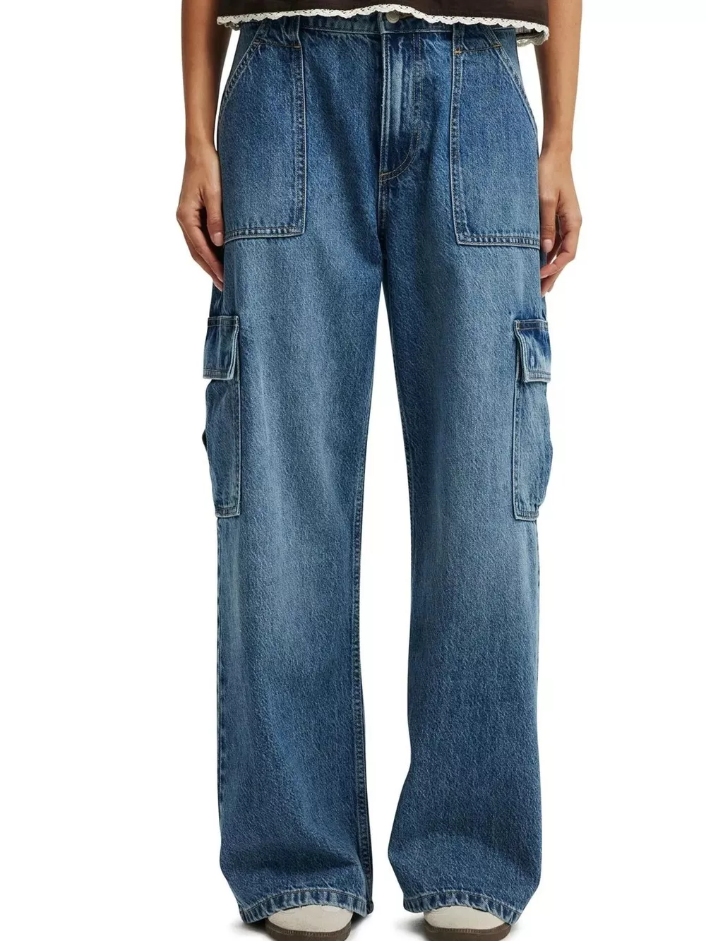 Wide Leg Cargo Jeans