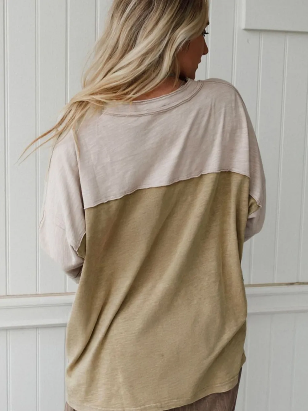 Floral Patch Color Block V-Neck T-Shirt, image 3