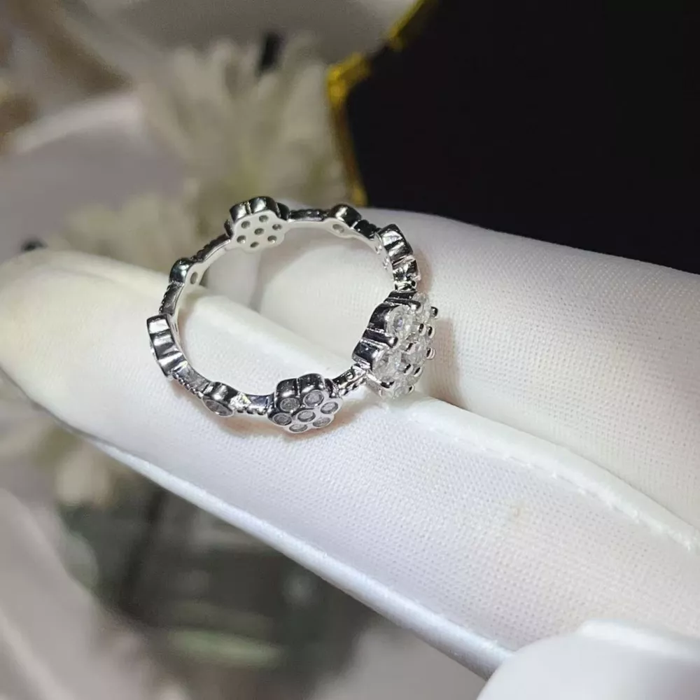 925 Sterling Silver Moissanite Flower Ring, image 3
