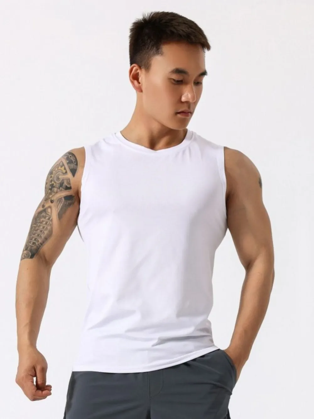 Men's Plus Size Round Neck Active Tank, image 2