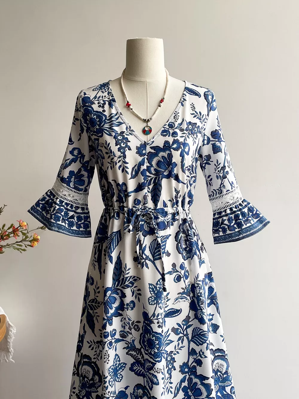 Floral Print V-Neck Flounce Sleeve Dress, image 3