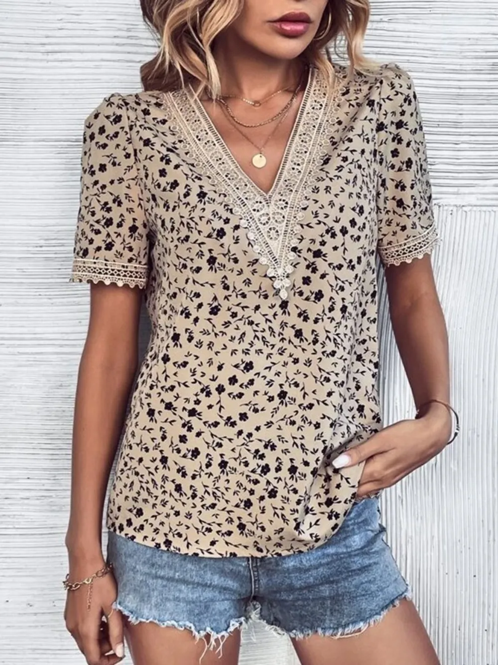 Full Size Printed V-Neck Short Sleeve Blouse, image 5