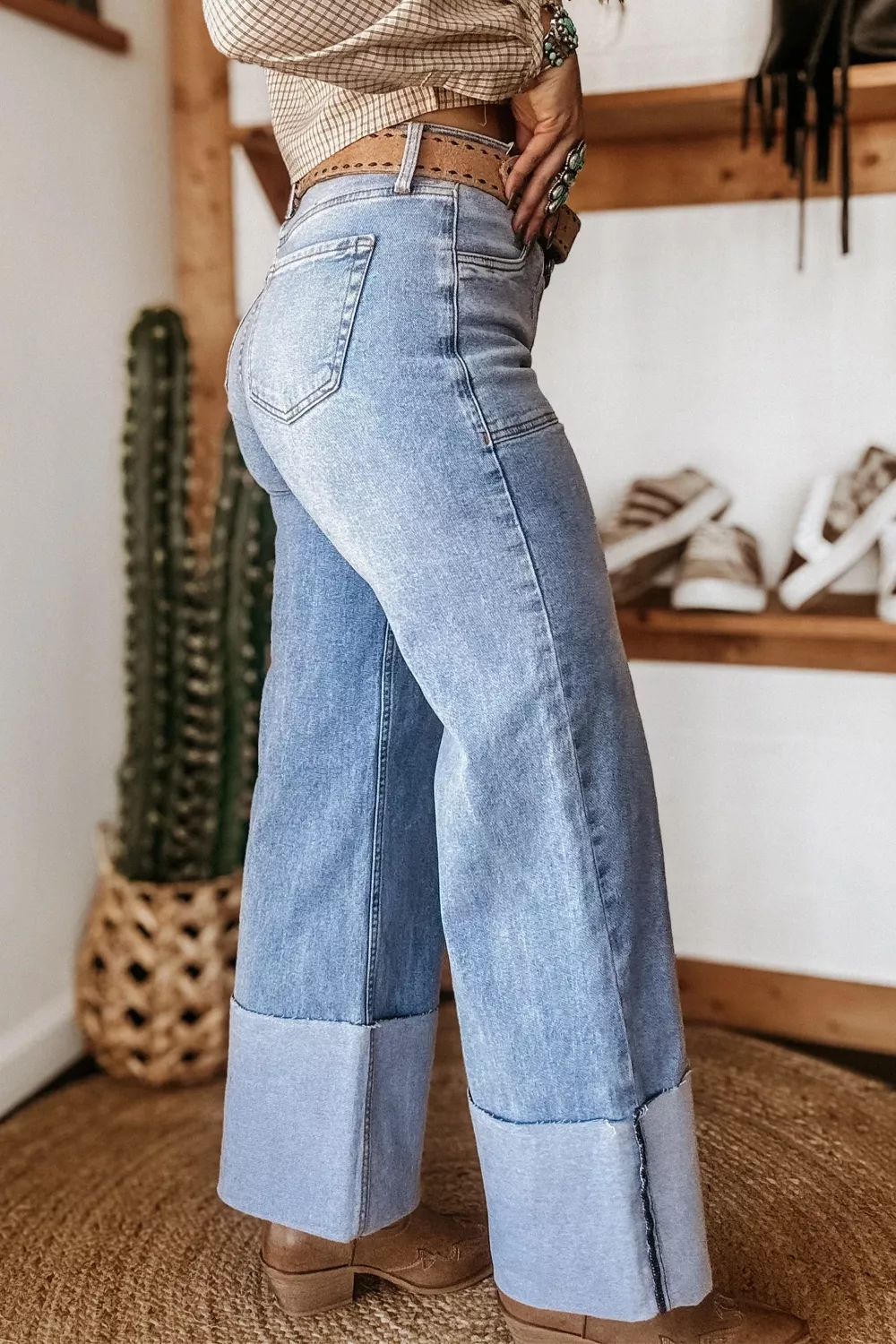 Turn-up Cuffs Loose Jeans, image 2
