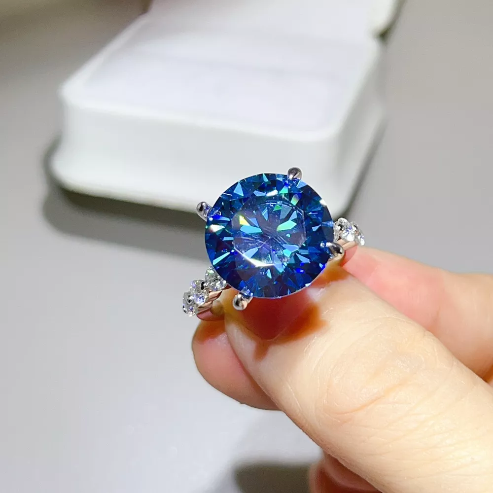 10 Carat 925 Sterling Silver Moissanite Ring, image 4