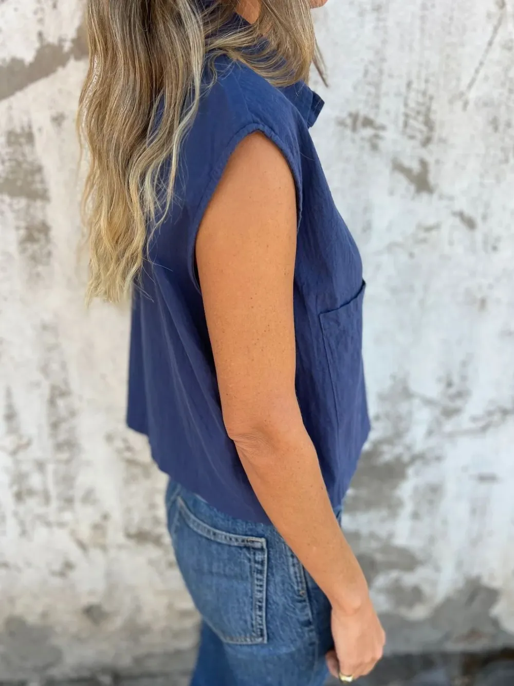 Full Size Textured Button-Front Sleeveless Shirt Plus Size, image 15