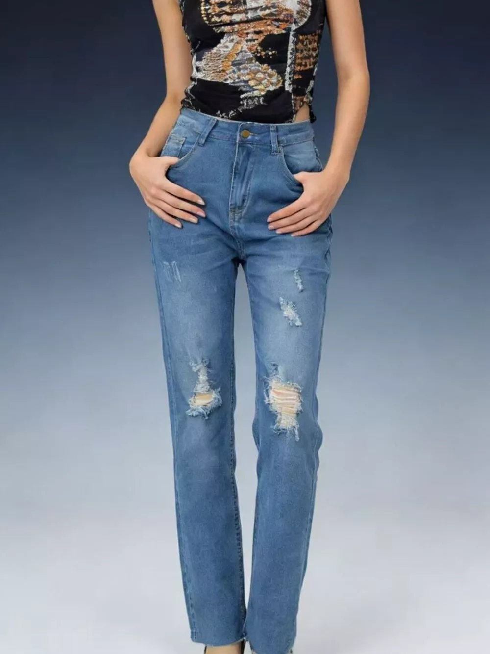 High-Waisted Distressed Jeans, image 7