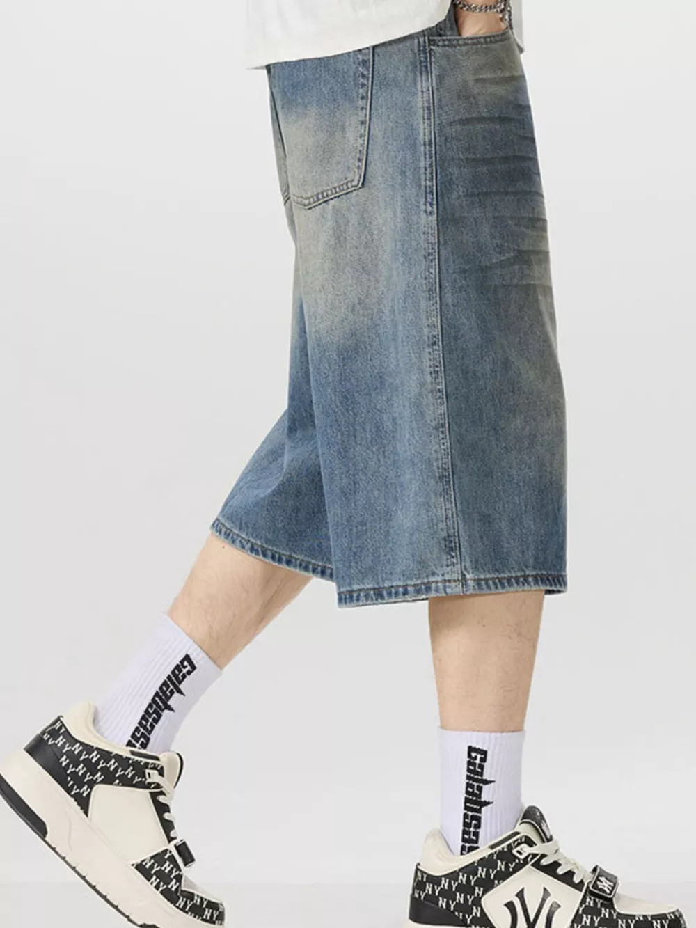 Men's Vintage Wash Wide-Leg Capris Jeans, image 3