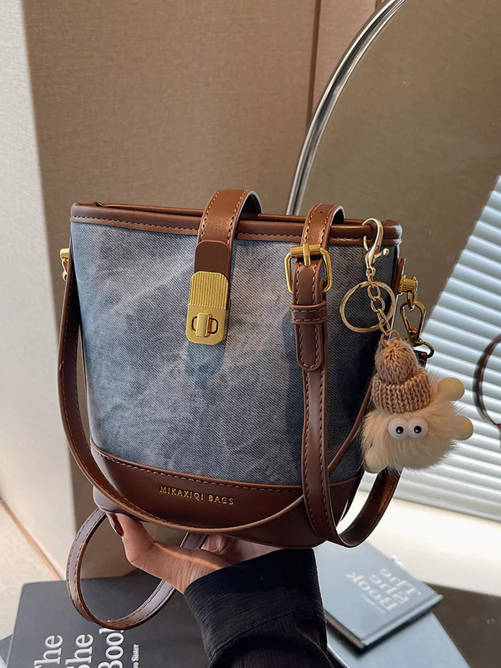 Bucket Crossbody Bag, image 7