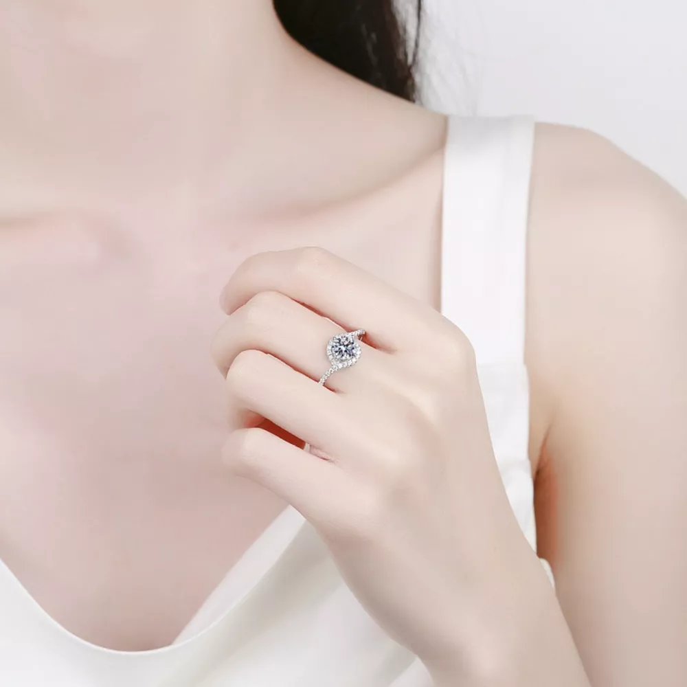 1 Carat 925 Sterling Silver Moissanite Ring, image 3