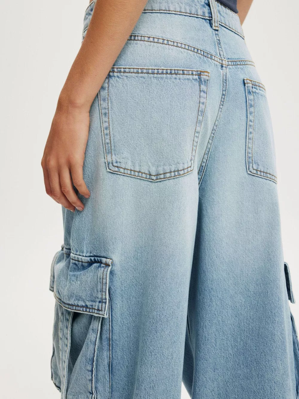 Vintage Wash Wide Leg Cargo Jeans, image 9