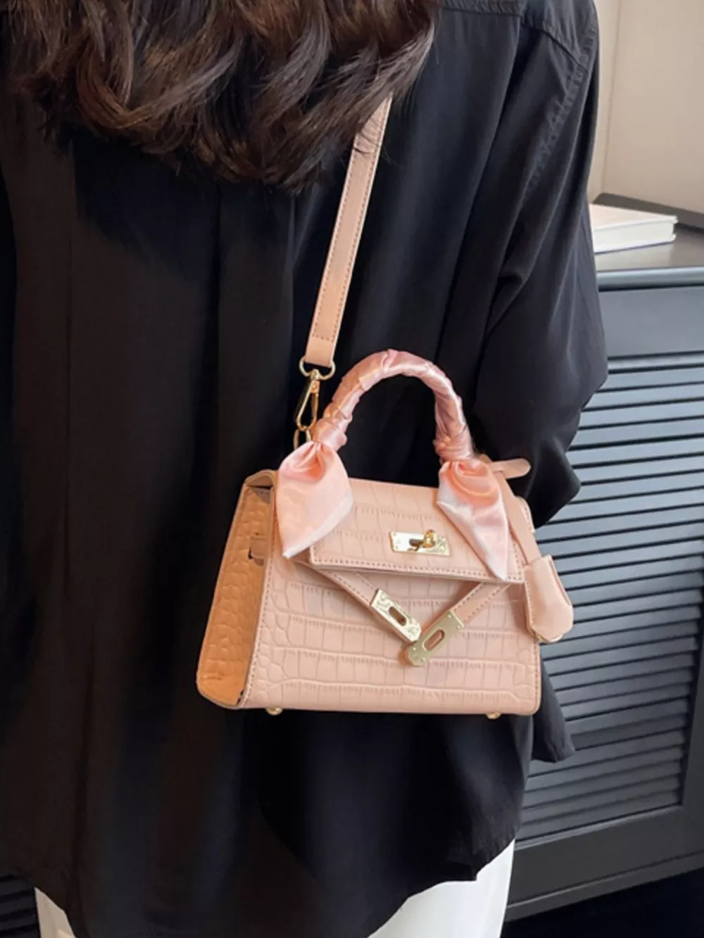 Alligator Pattern Crossbody Bag, image 3