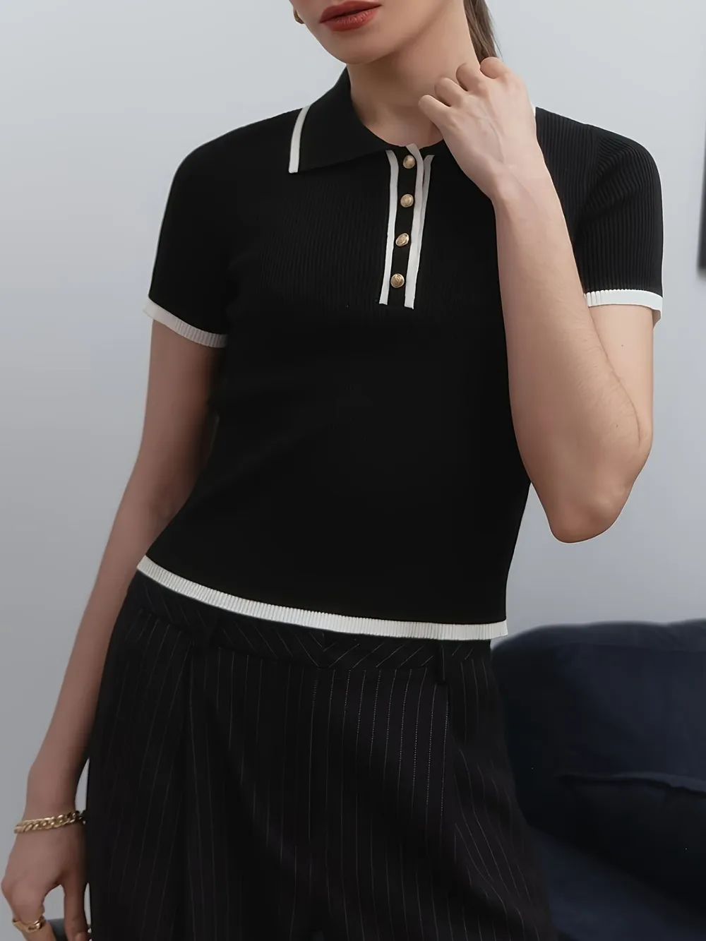 Contrast Trim Button Detail Polo, image 3