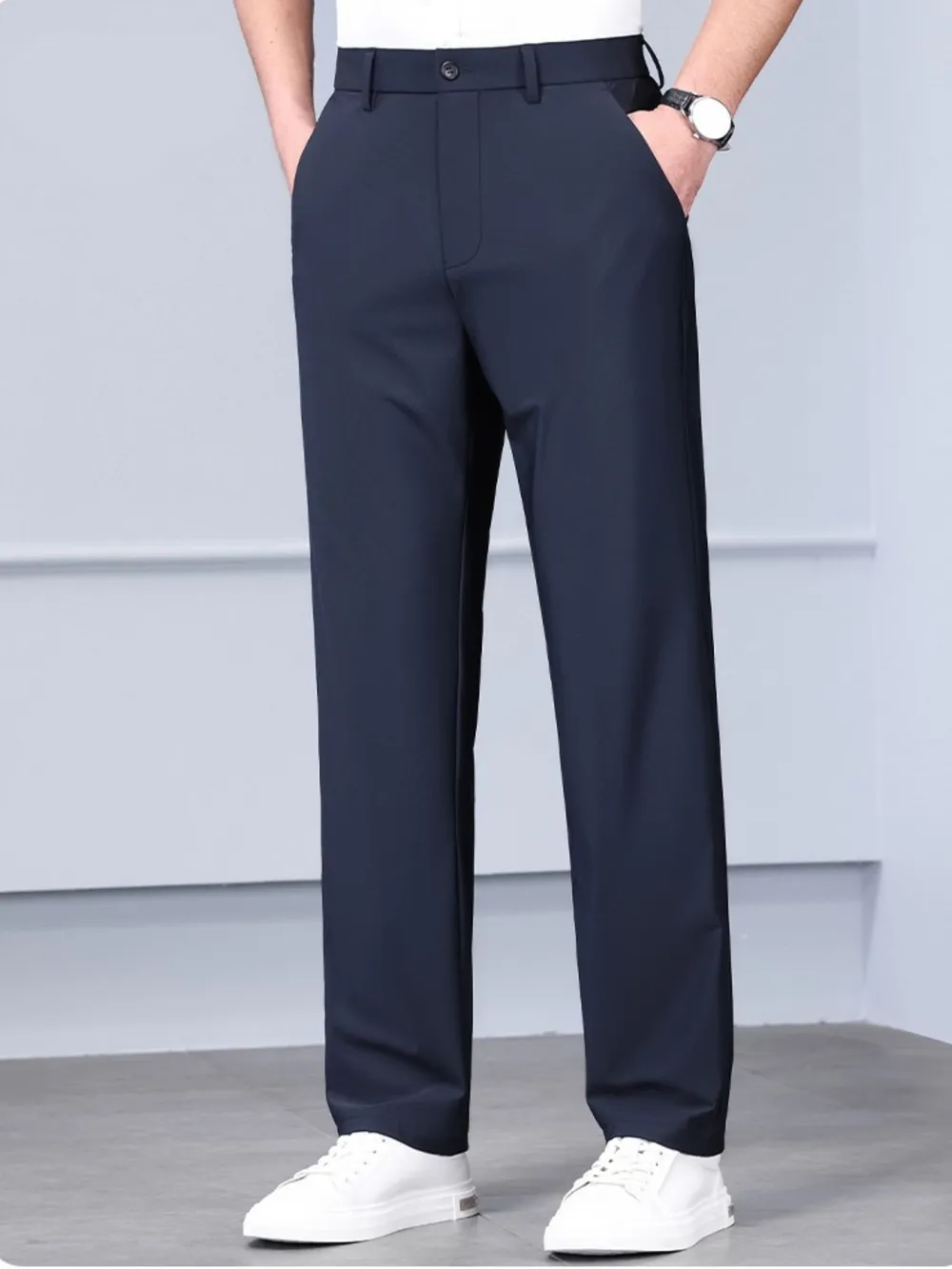 Men's Loose Fit Jeans with Pockets, image 2