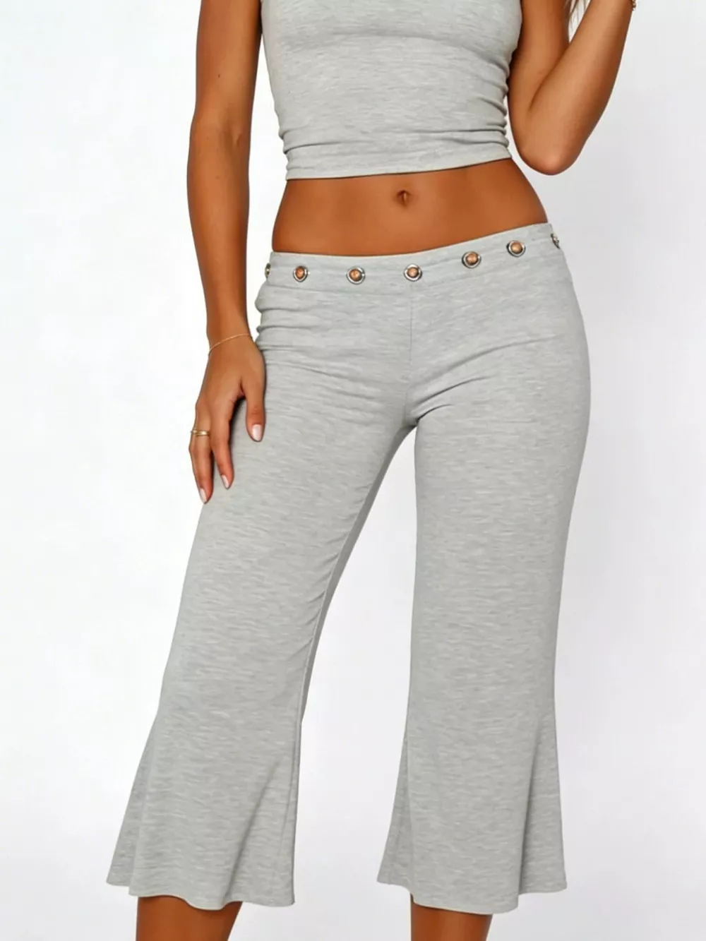 Mid Rise Capris Pants, image 17