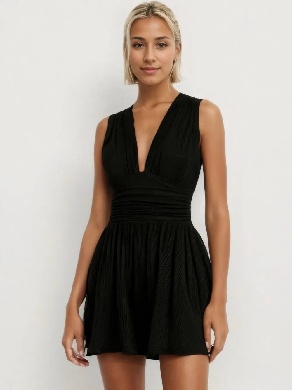 Ruched Plunge Sleeveless Romper, image 5