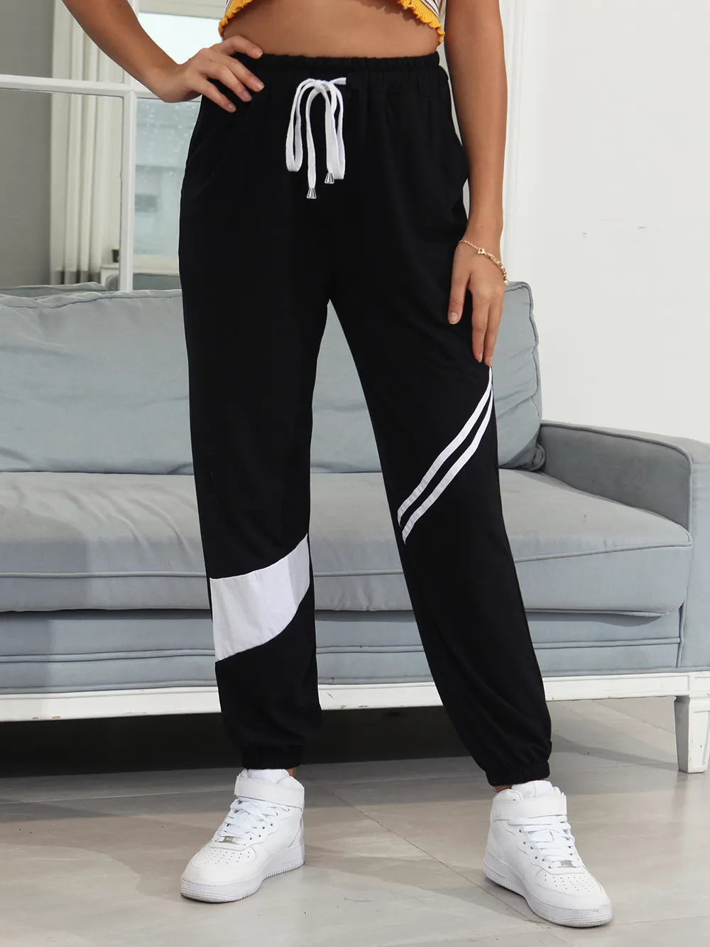 Drawstring Contrast Joggers with Pockets, image 4