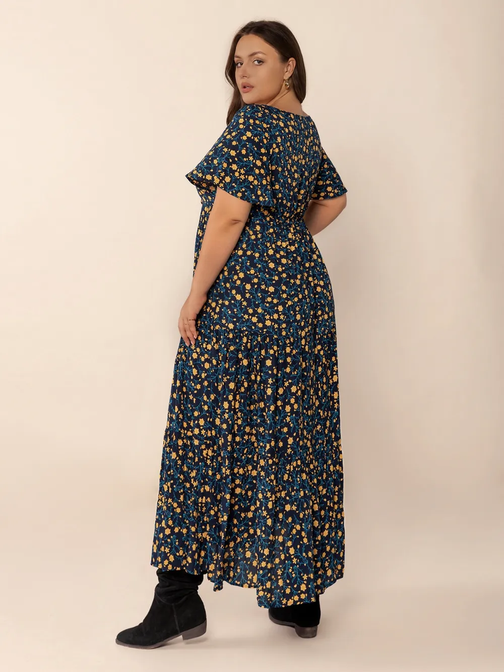 Plus Size Printed Short Sleeve Slit Tiered Maxi Dress, image 3