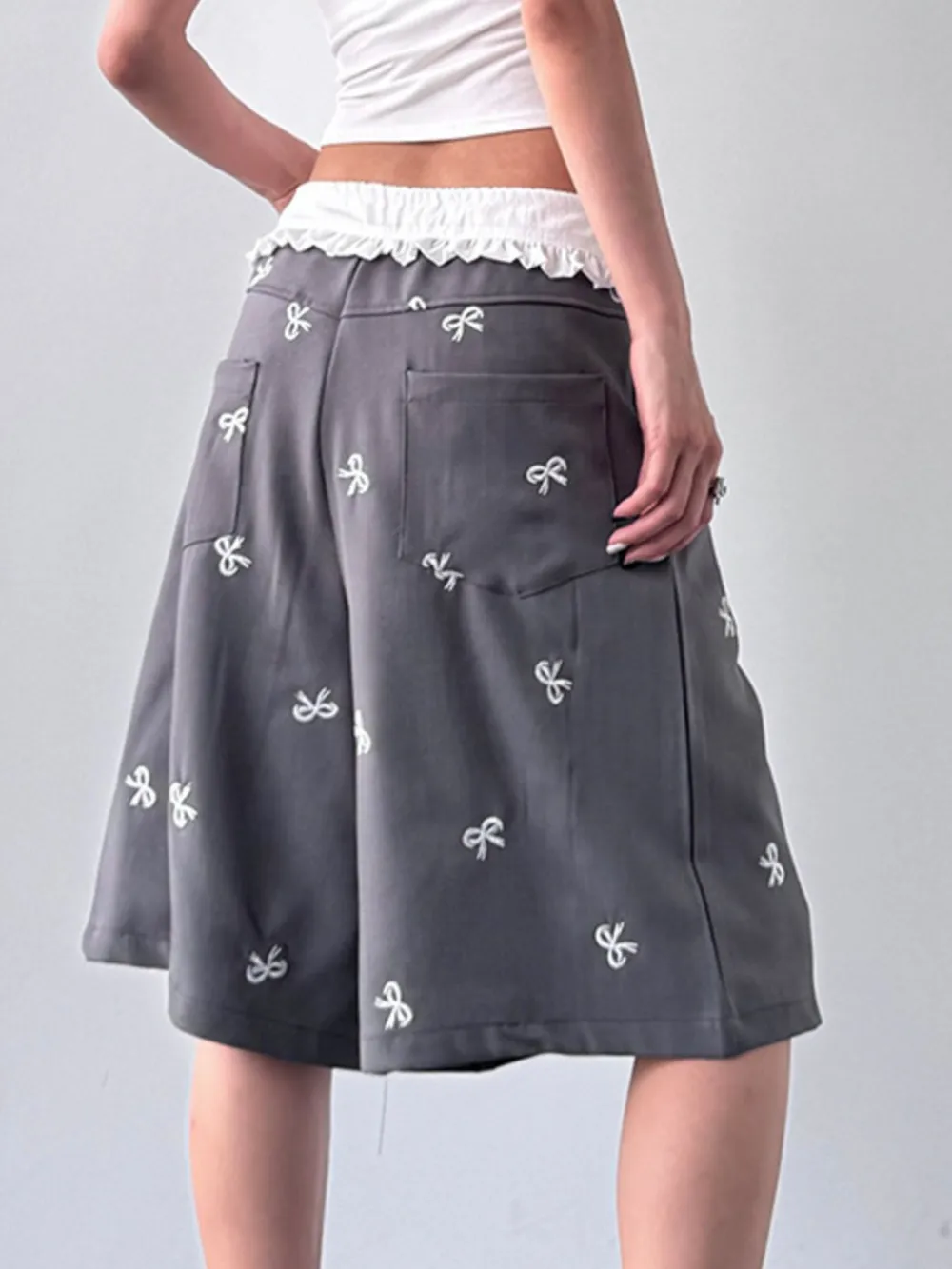 Bow Print Wide Leg Shorts with Contrast Ruffle Waistband, image 3