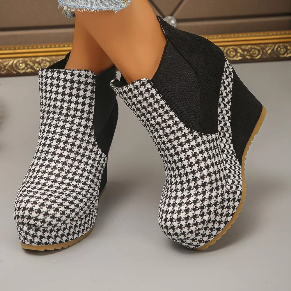 Houndstooth Pattern Wedge Ankle Boots