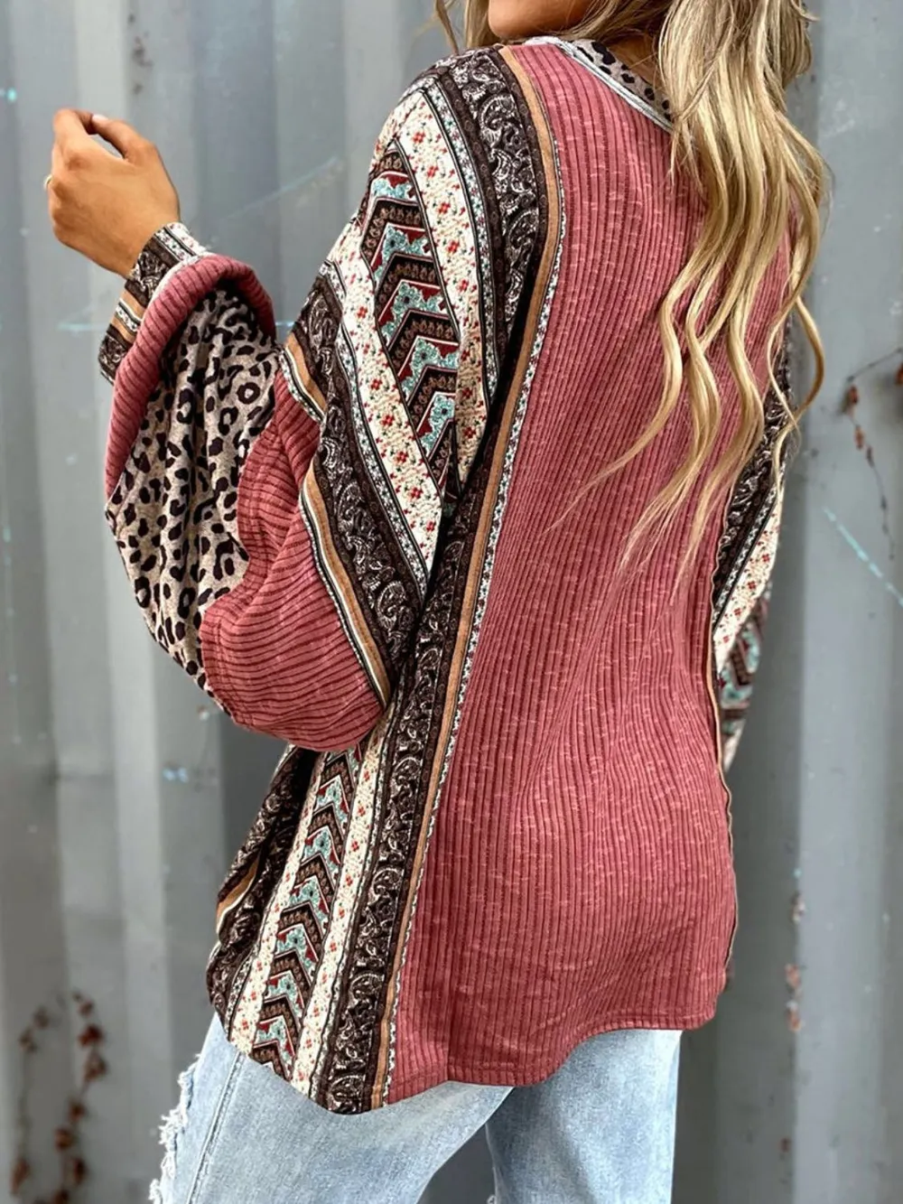 Leopard Round Neck Long Sleeve Sweatshirt, image 3