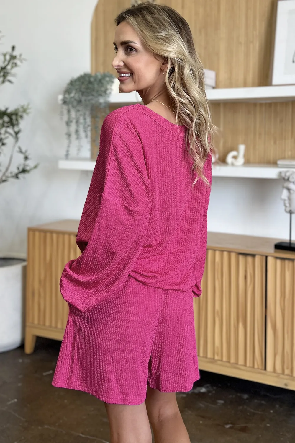 Full Size Texture V-Neck Long Sleeve T-Shirt and Shorts Set, image 5