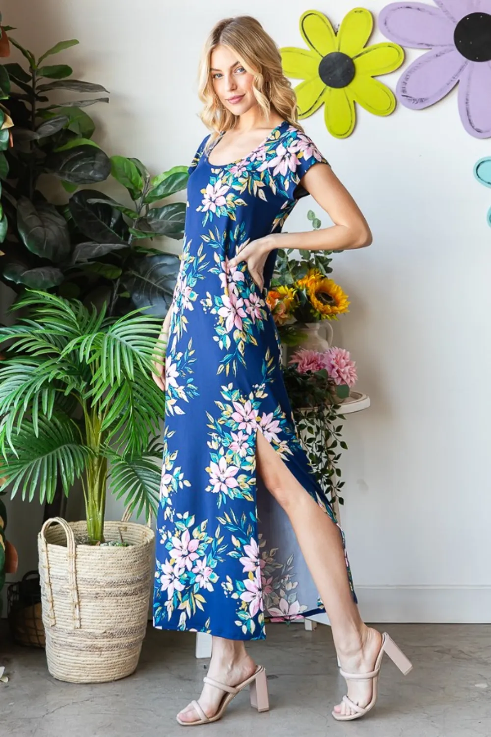 Full Size Floral Short Sleeve Slit Dress, image 3