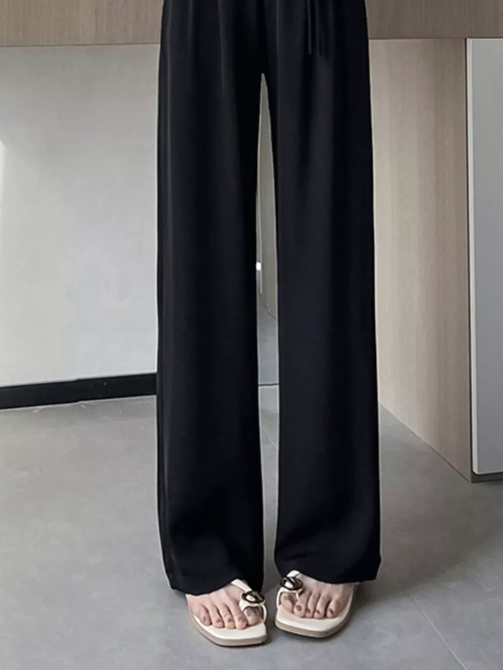 High-Waisted Wide-Leg Pants, image 3