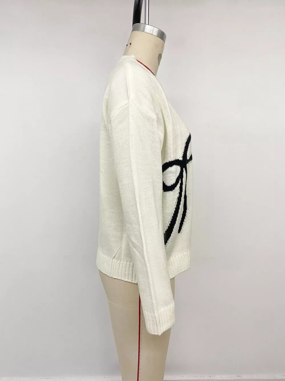 Bow Graphic Round Neck Sweater, image 7