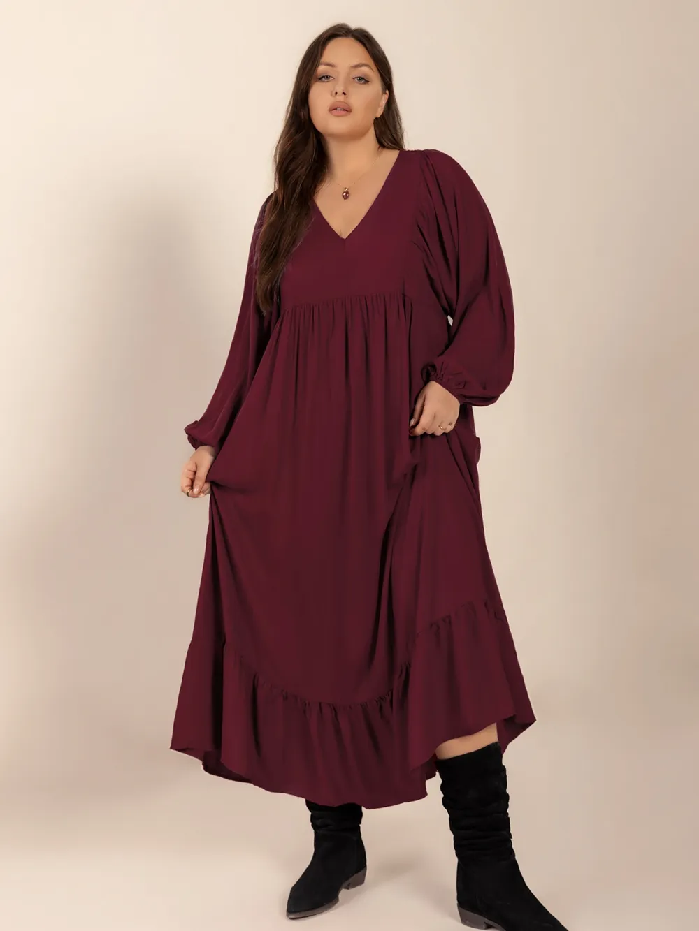 Plus Size Ruffled Hem V-Neck Balloon Sleeve Dress, image 3