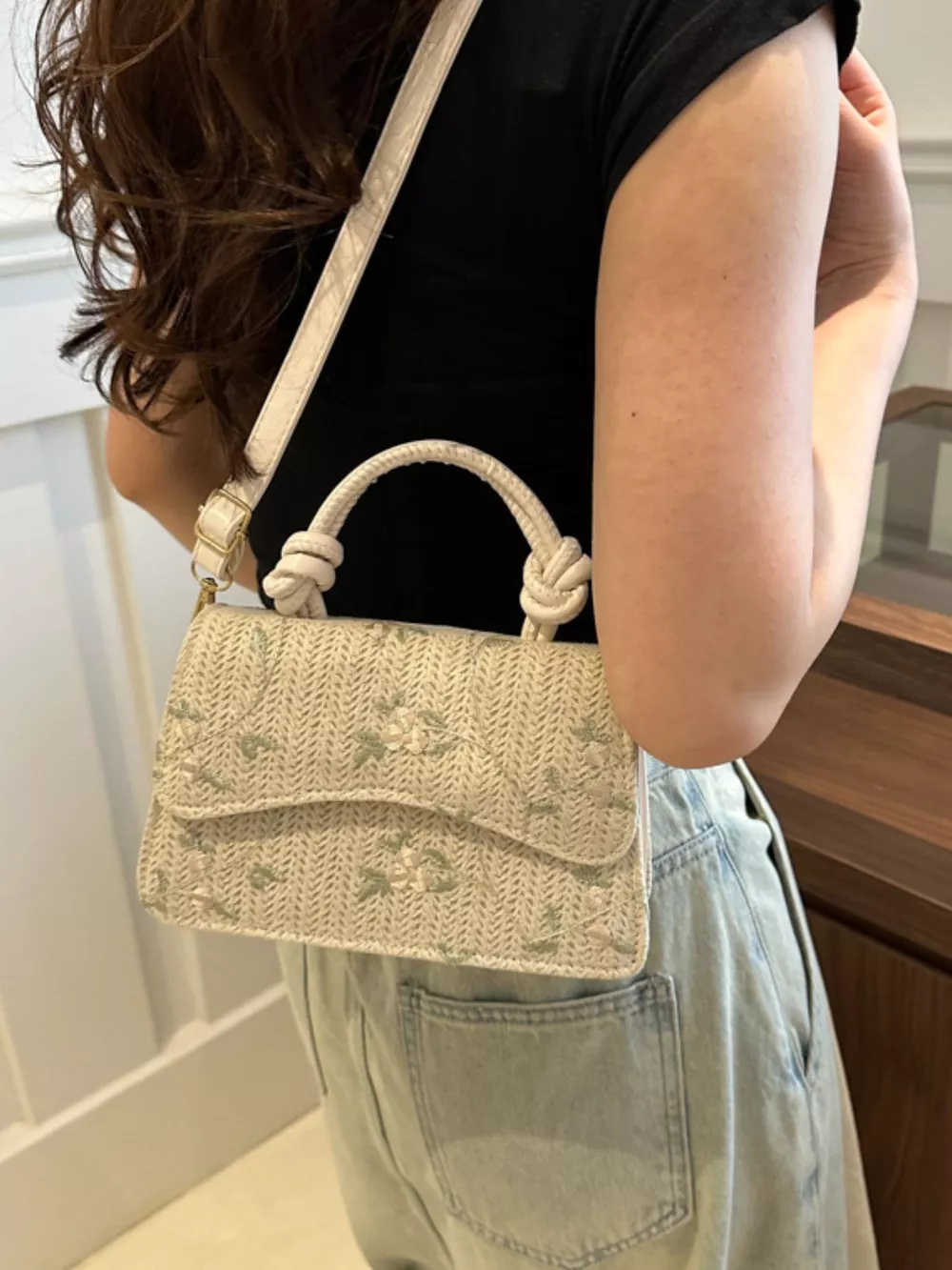Floral Embroidered Straw Woven Crossbody Bag, image 9