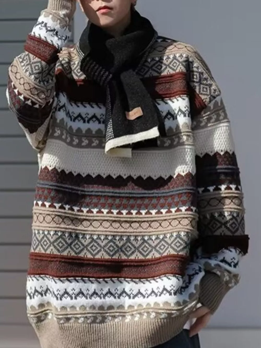 Men's Vintage Pattern Round Neck Knitted Sweater, image 4