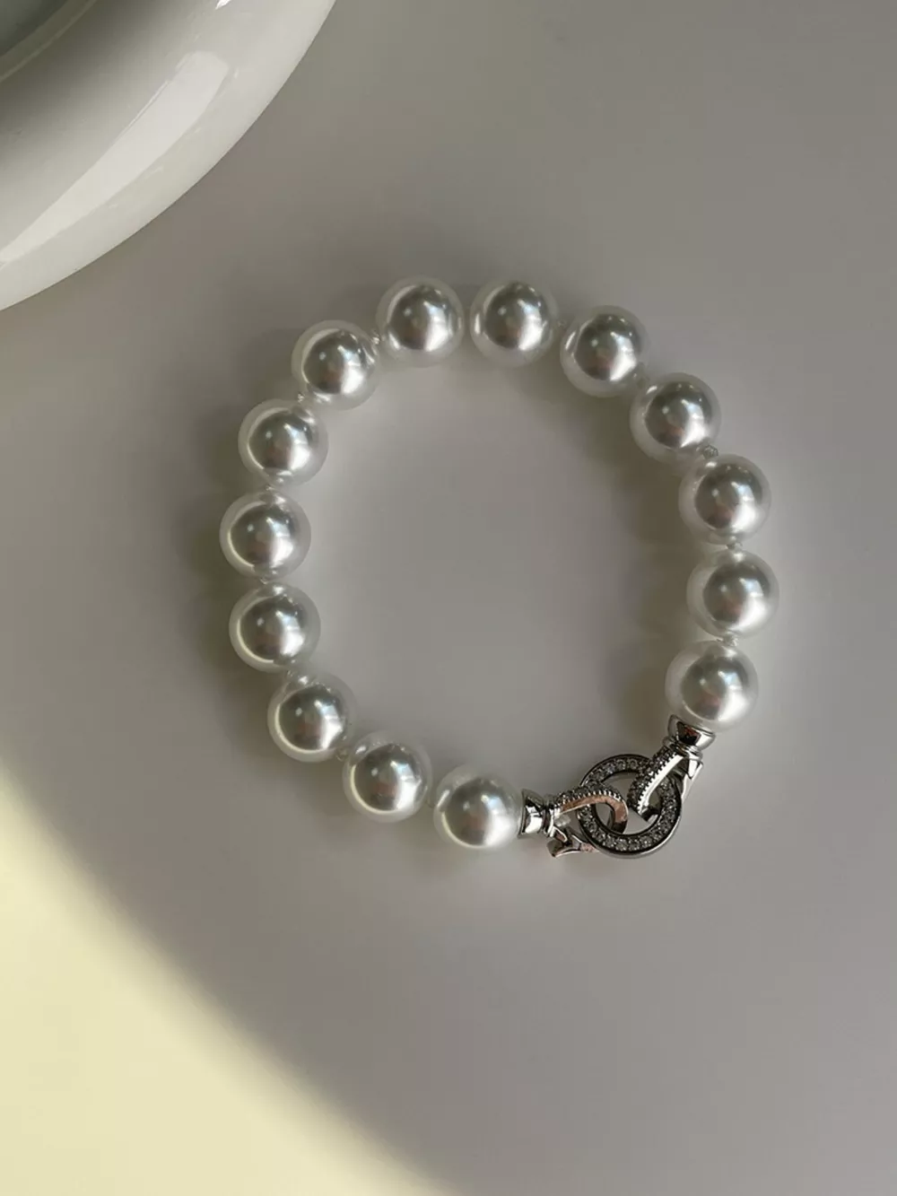 Pearl Beaded Bracelet with Clasp