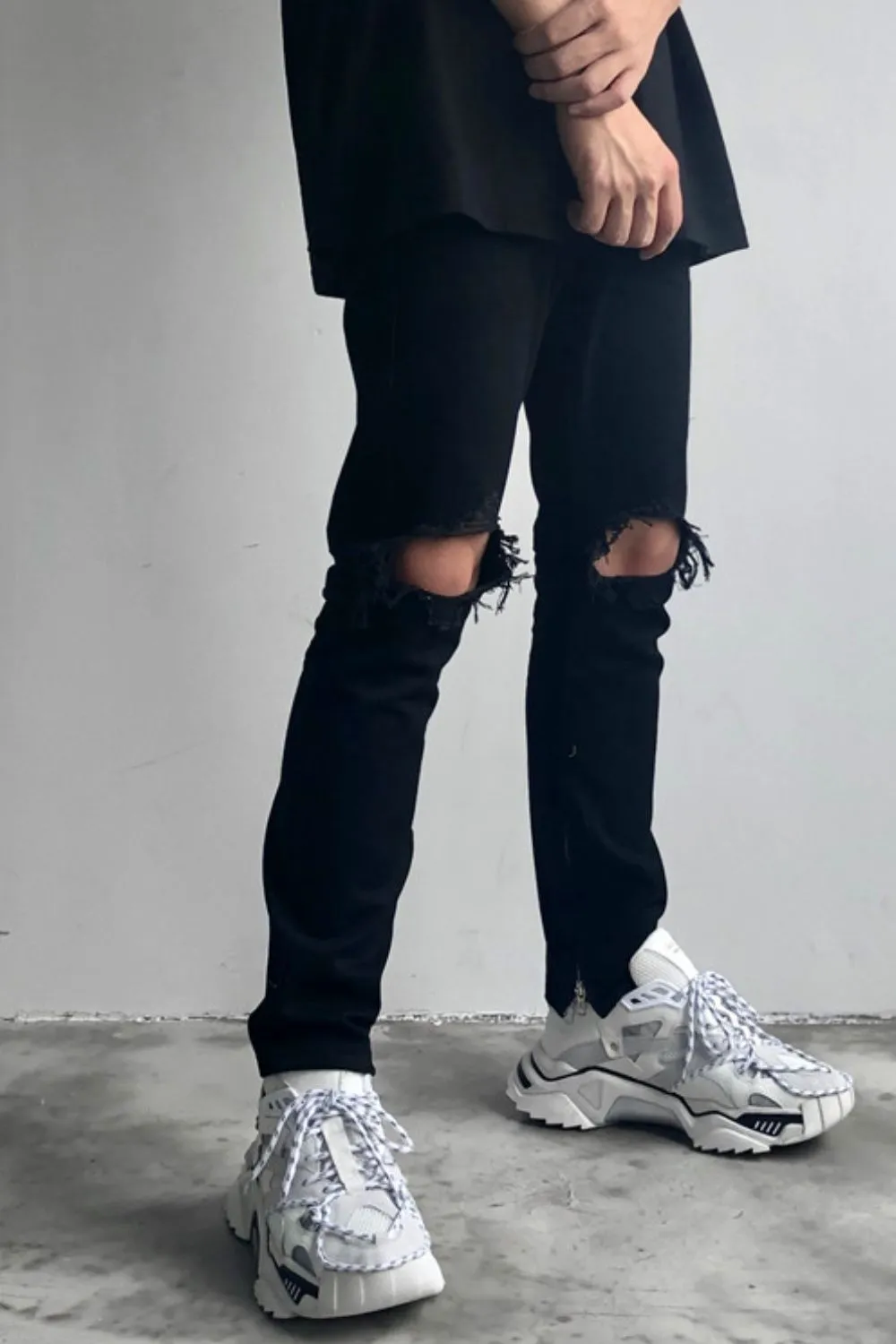 Men's Distressed Skinny Jeans, image 2