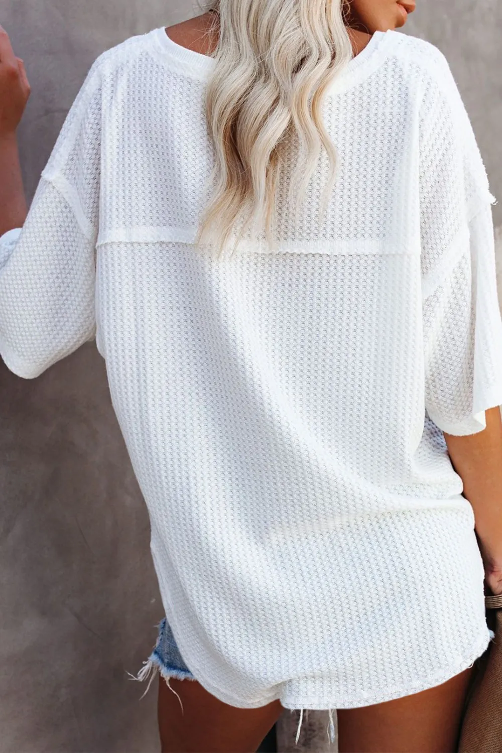 Exposed Seam Half Sleeve Knitted V Neck Textured Top, image 2