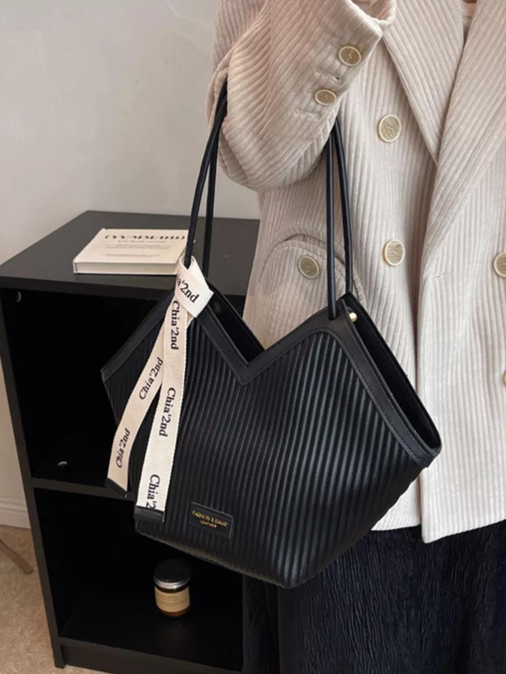 Textured Leather Shoulder Bag, image 7