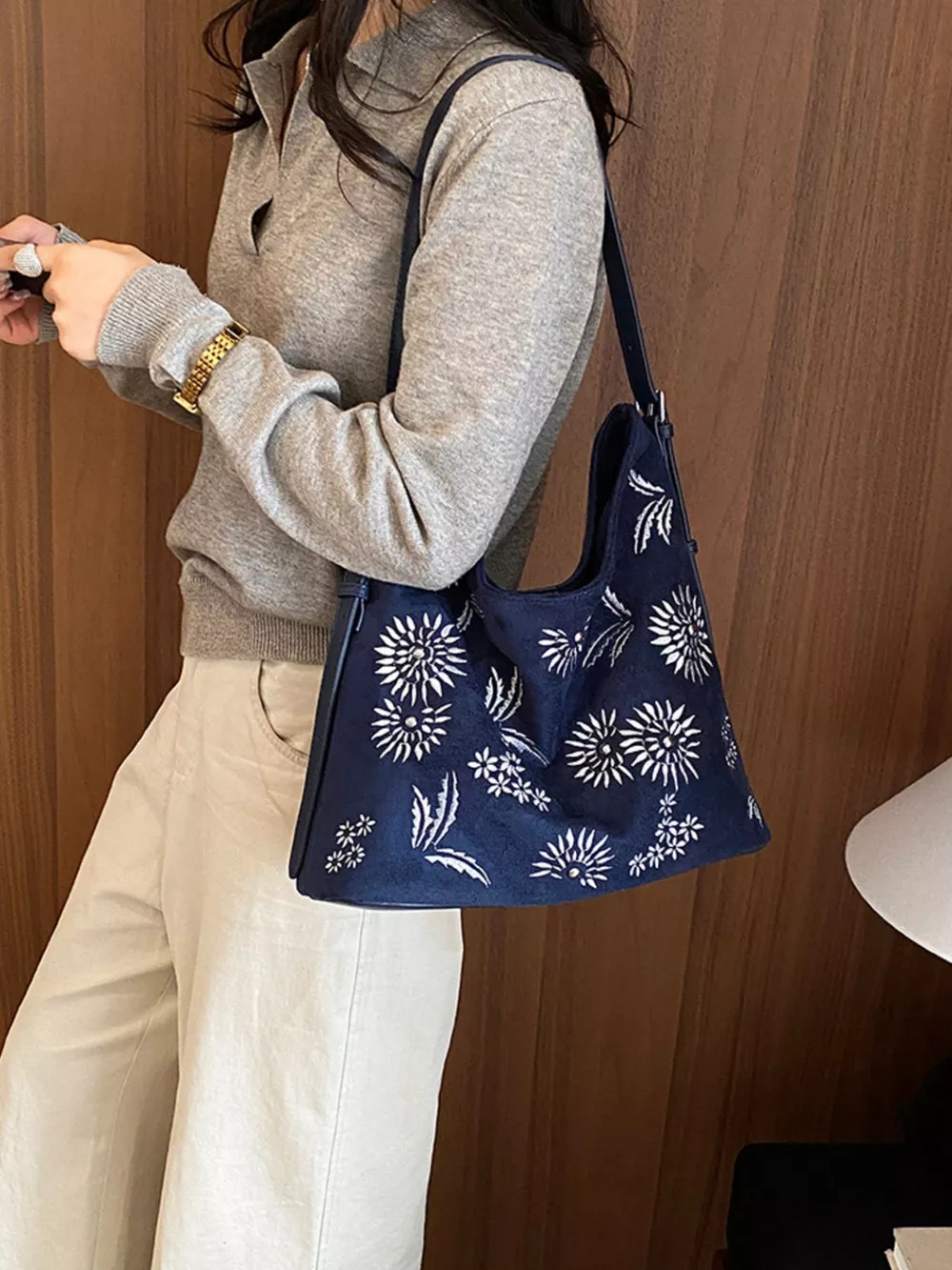 Lightweight Floral Shoulder Bag