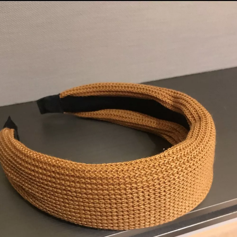 Knitted Wide Padded Headband, image 4