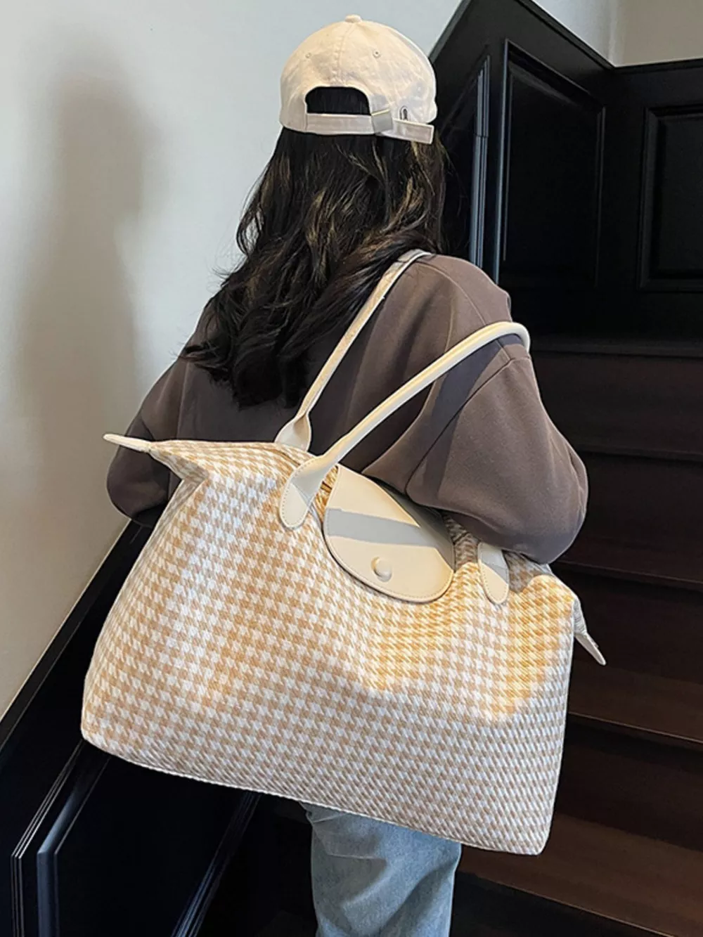 Plaid Pattern Travel Bag, image 4