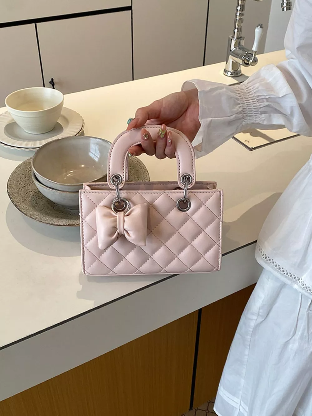 Quilted Bow Crossbody Bag, image 3
