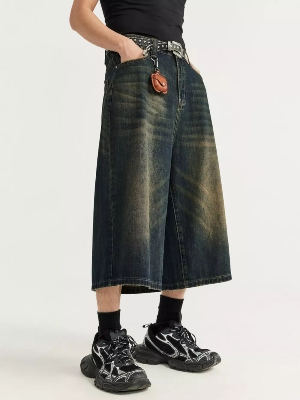 Men's Washed Wide Leg Demin Shorts, image 4