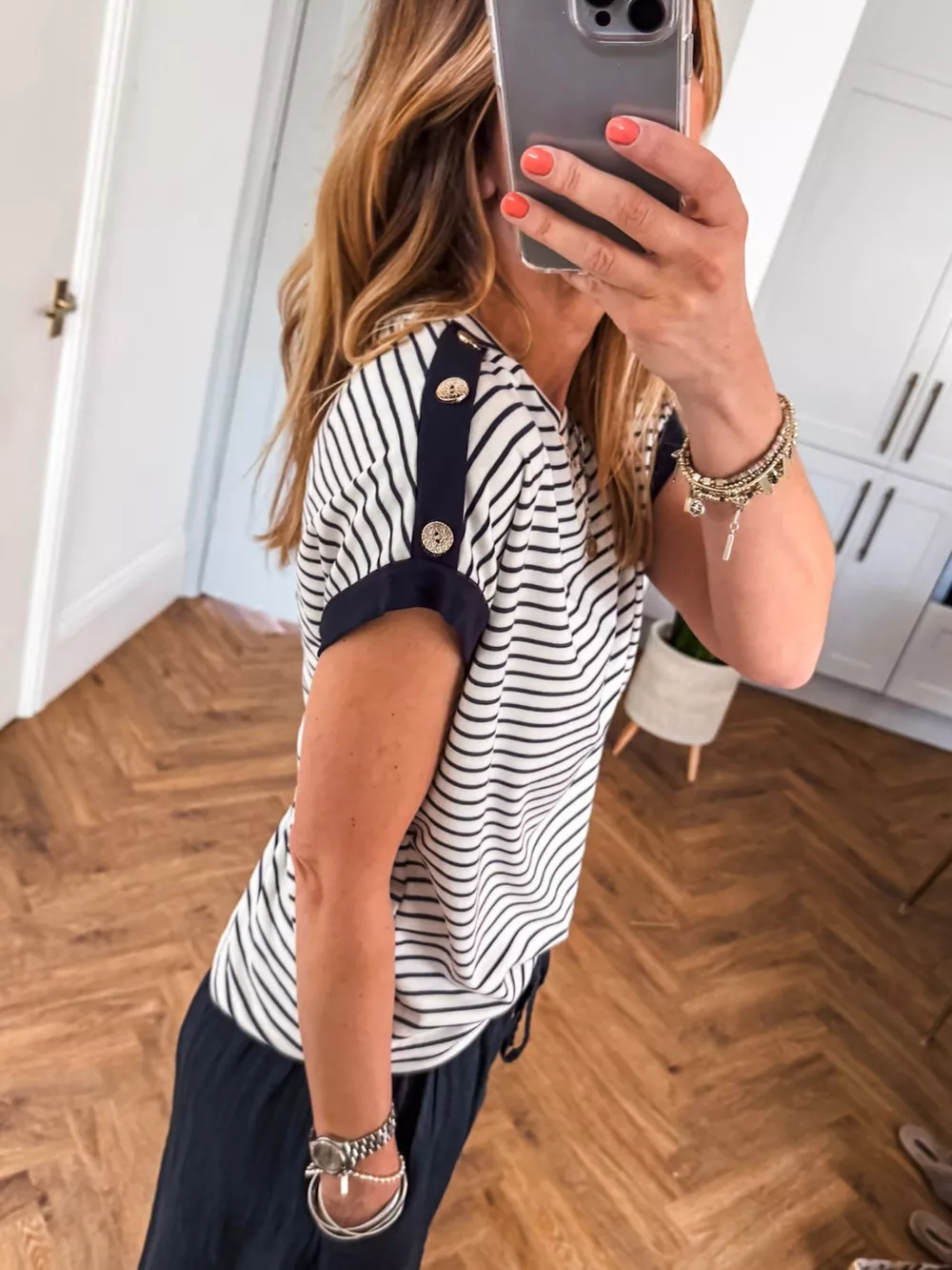 Stripe Cuffed Sleeve Button Decor Loose Tee, image 2