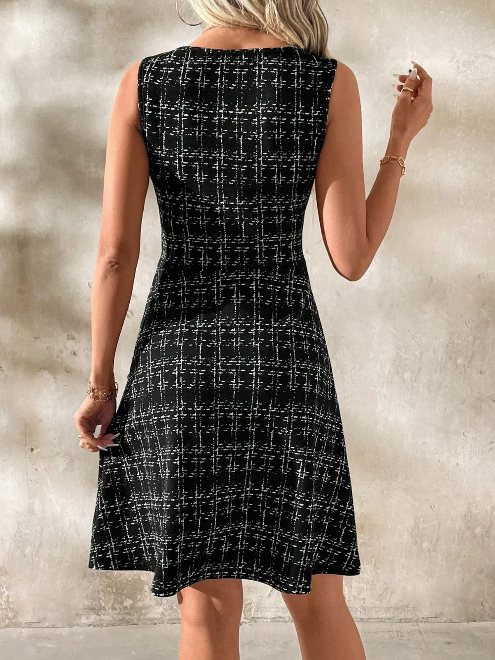 Round Neck Sleeveless Dress, image 9
