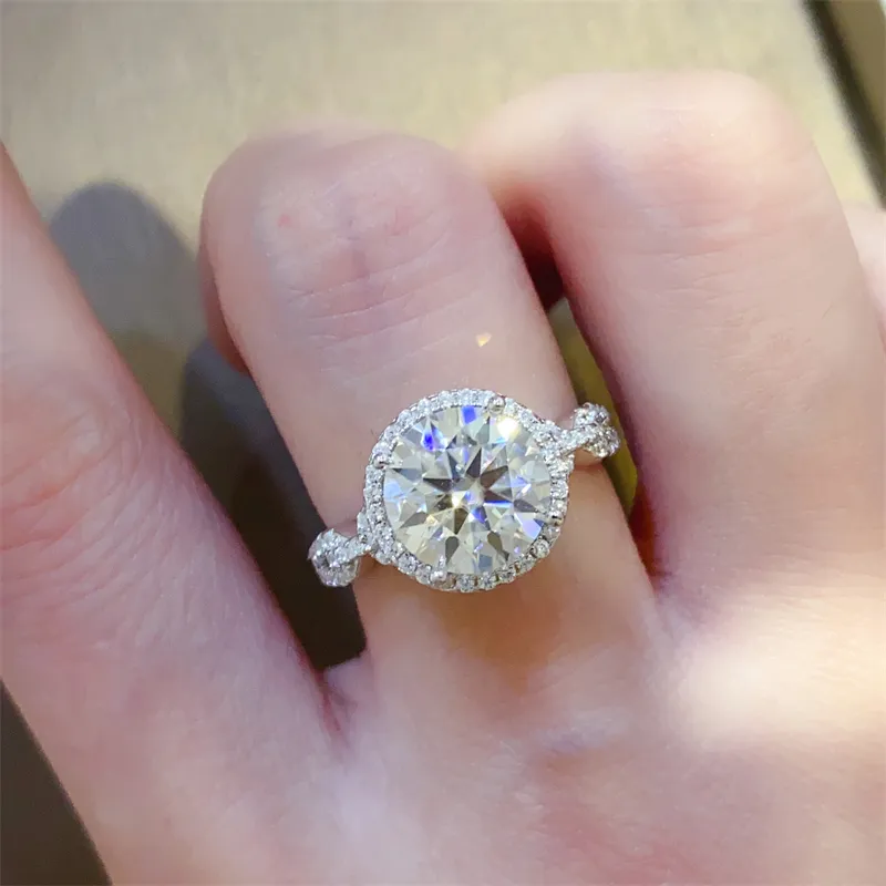 3 Carat 925 Sterling Silver Moissanite Ring, image 2