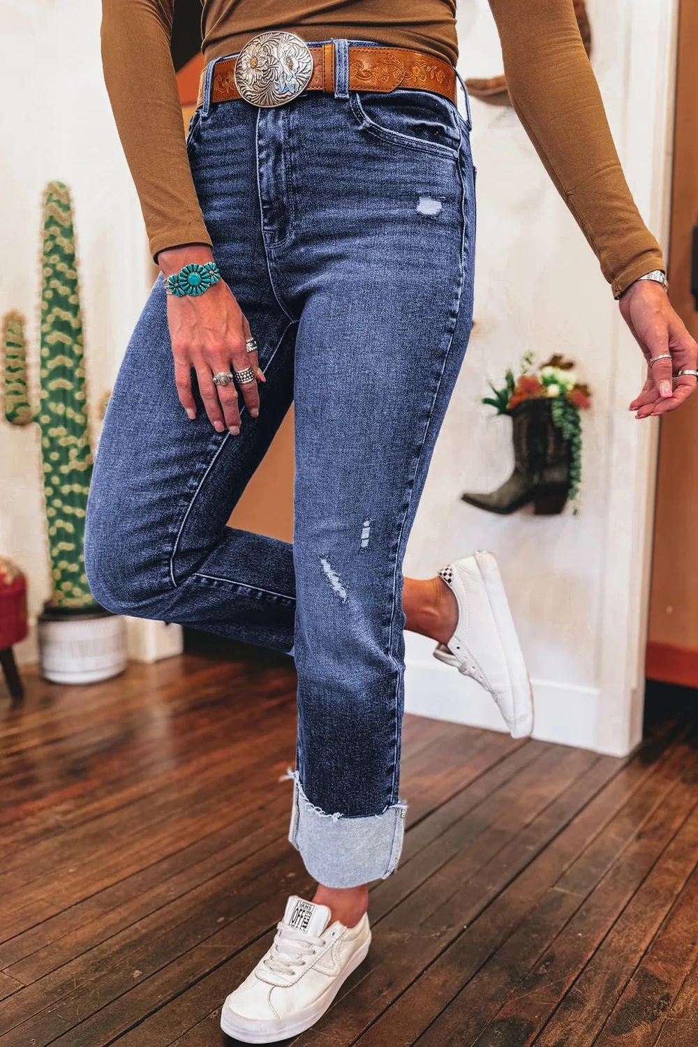 Folded Cuffs Distressed Straight High Waist Jeans, image 3