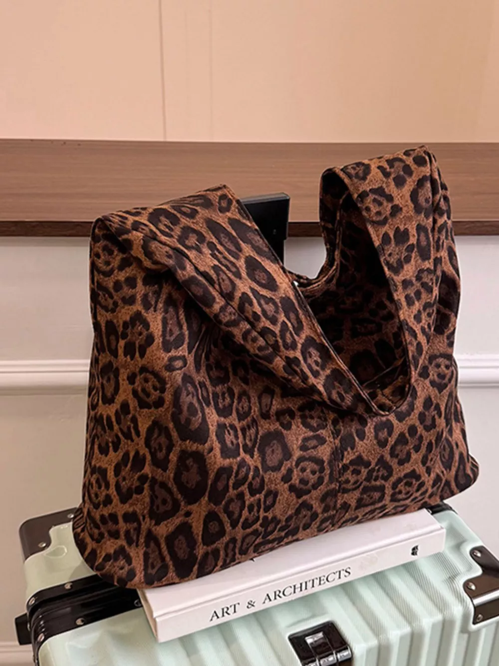 Lightweight Hobo Shoulder Bag, image 8